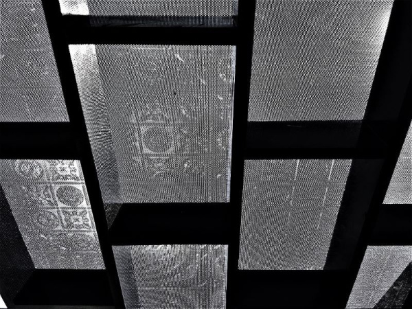 apm_valentino_perforated_2_rsz