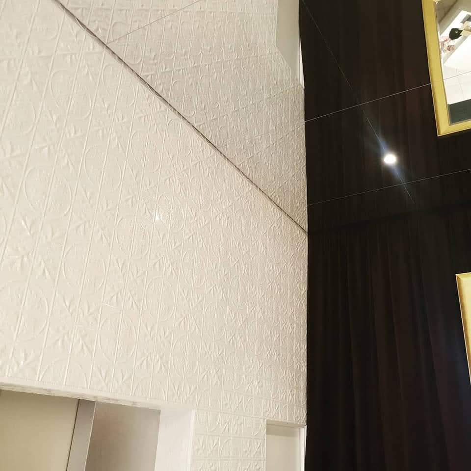 HOTEL LOBBY & BAR Hamilton